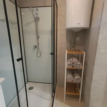 Tauchen With Kitchen Apartment