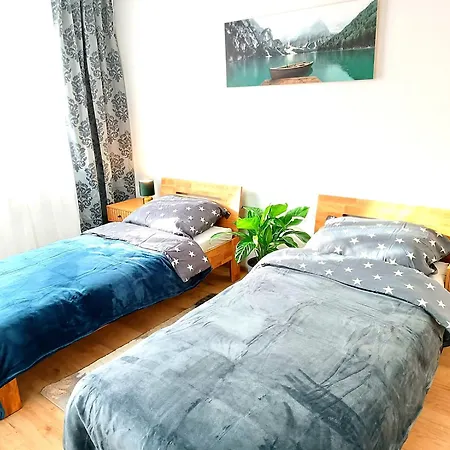 Tauchen With Kitchen Apartment