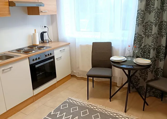 Tauchen With Kitchen Lägenhet *