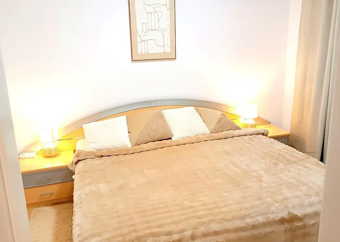 公寓 Tauchen With Kitchen